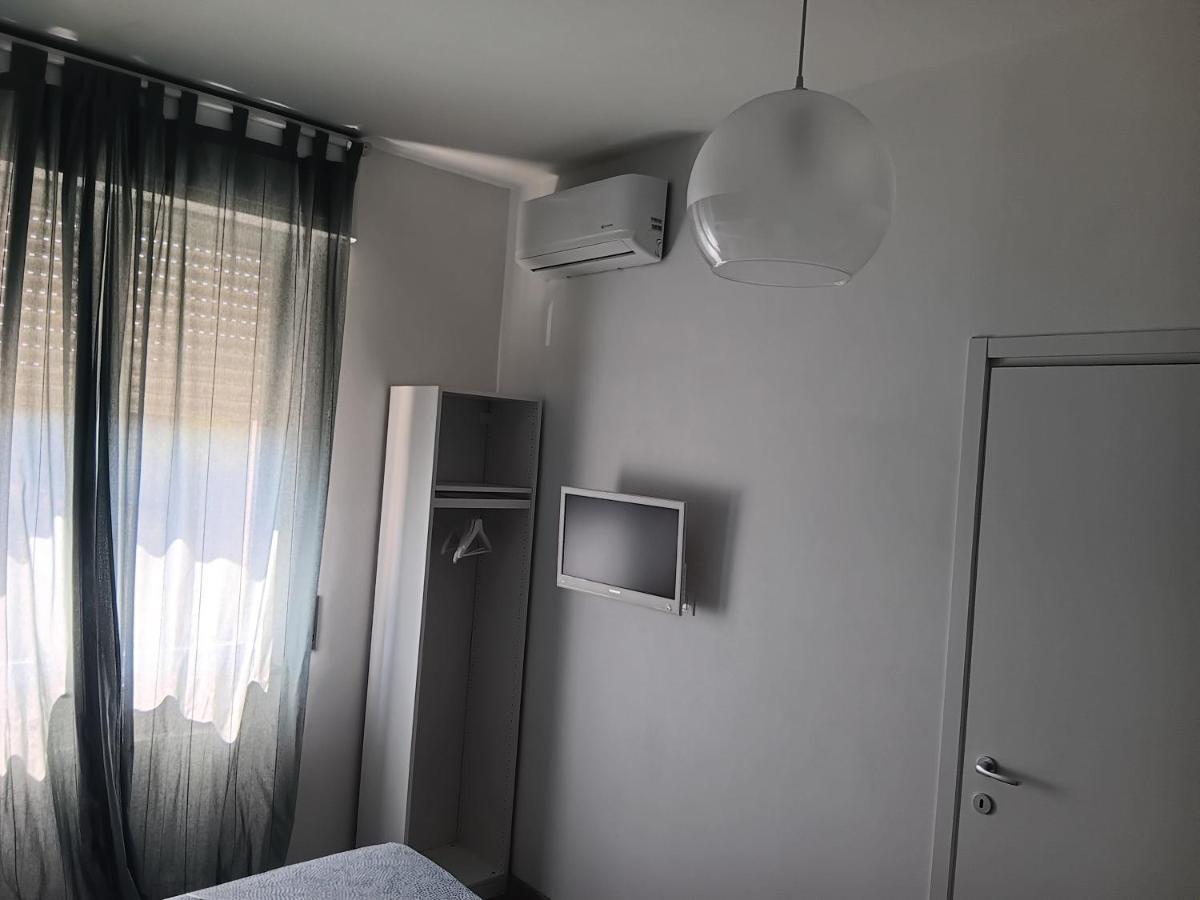 Accademia Rooms リヴォルノ エクステリア 写真